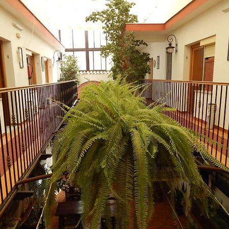 Hostal Cristina Chipiona Kültér fotó