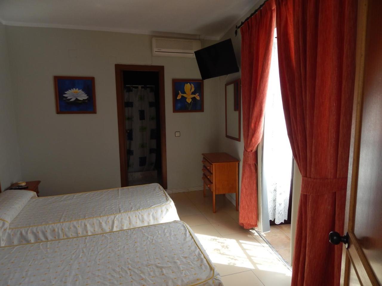 Hostal Cristina Chipiona Kültér fotó